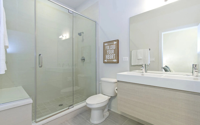 Bright 2BR in Bucktown by Sonder