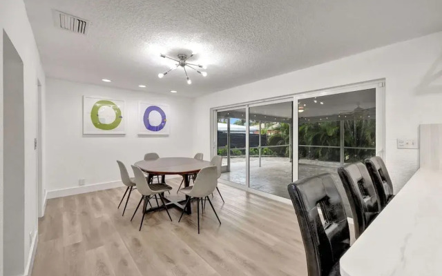 Waterfront Paradise Chic 3 BDR