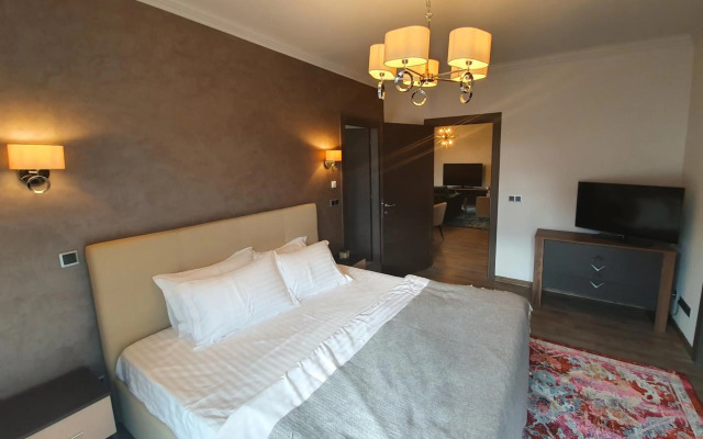 Silver Fox Residence