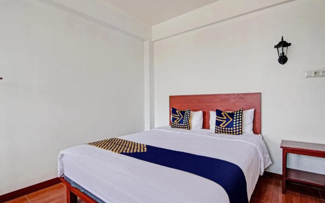 Hotel O Pondok Anggrek Syariah