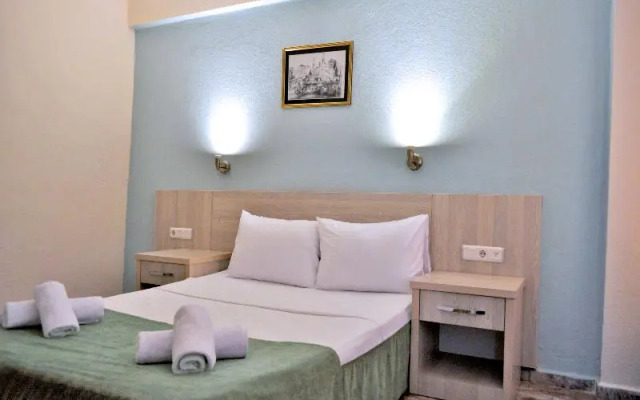 Native Hotel