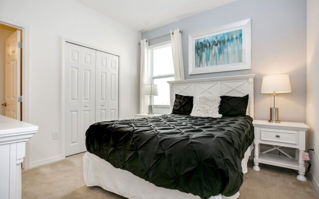 Solterra - 6116 Broad Oak Drive