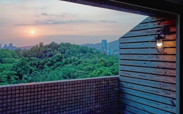 CHECK inn SELECT - Taipei NeiHu