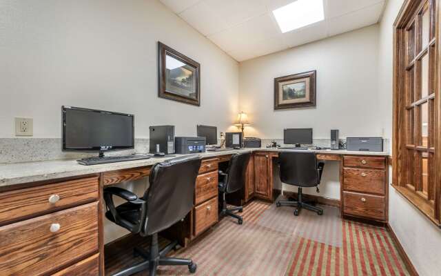 Best Western Plus Bridgeport Inn