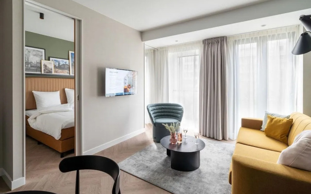 YAYS Antwerp Opera by Numa