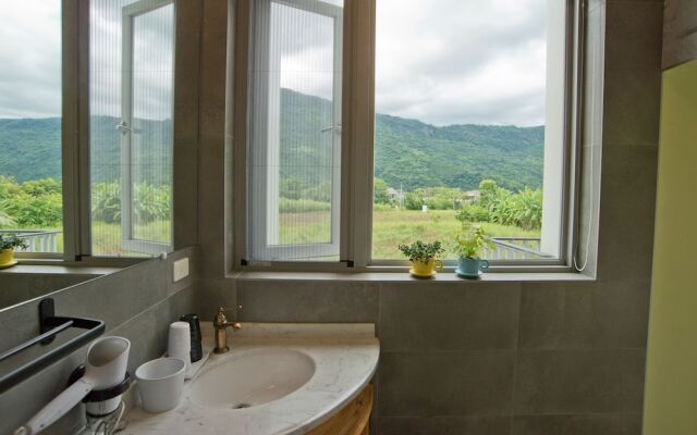 Jing Shuhu B&B