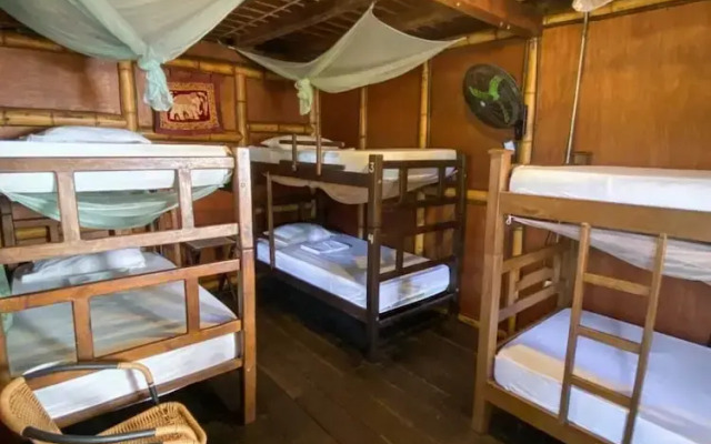 La Natura Hostel & Pool