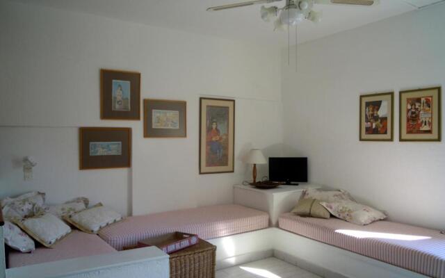 Palemilos Apartments