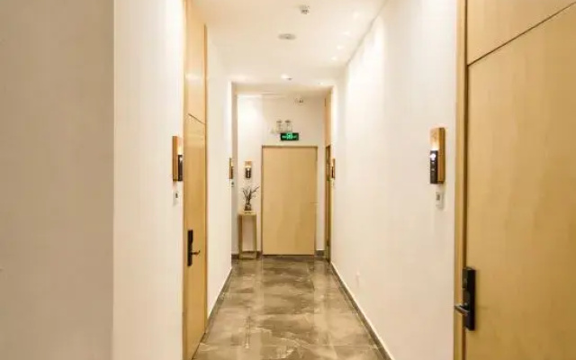 Lucky Orchid Hotel