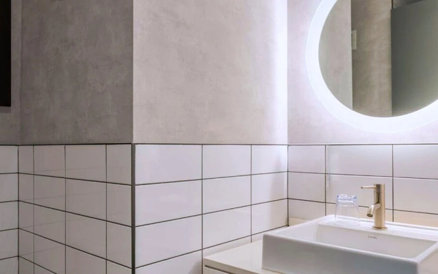 Roomza Times Square at Pestana CR7