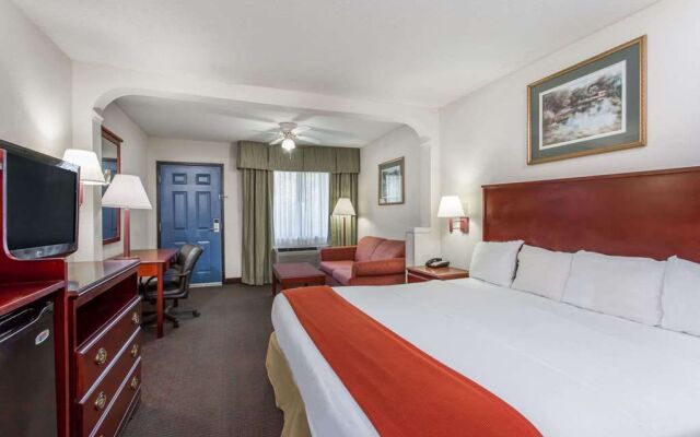 Baymont Inn & Suites Manning