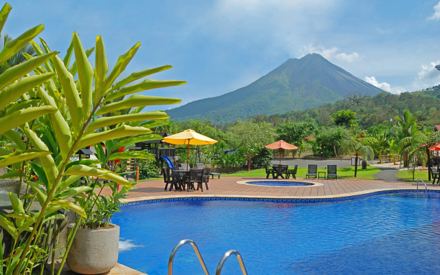 Volcano Lodge Hotel & Thermal Experience