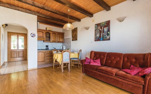 Amazing Home in Lovran With Wifi and 2 Bedrooms