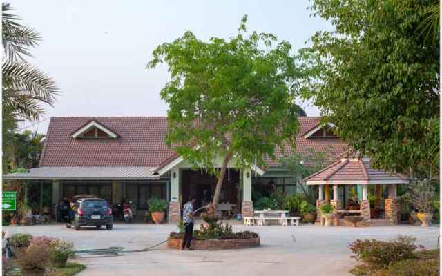 Hiso Resort