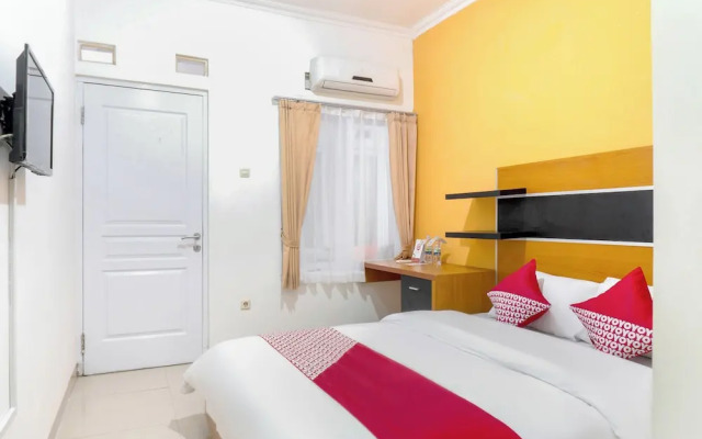 Super OYO 617 Sukaraja Residence Syariah