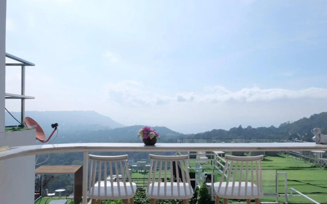 The Resort Angel Hill