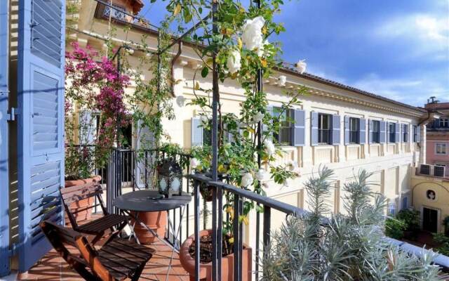 La Camelia an Elegant and Extravagant 2 Bedroom Apartment