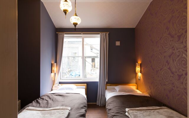 Little Barrel Guest House - Hostel