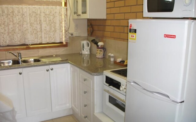 Golfers Retreat Motel