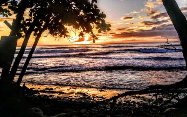Surf Break at Paunch