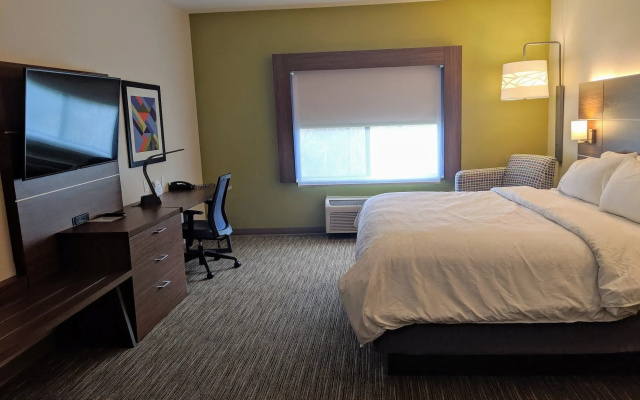 Holiday Inn Express Winchester South-Stephens City by IHG