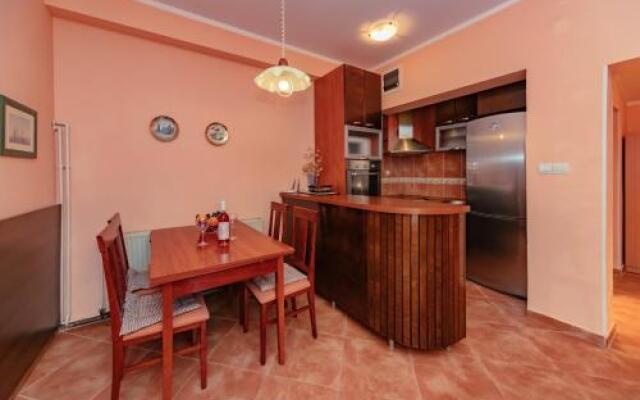 Orange Dream Apartment
