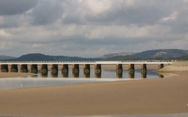 Holmere Bank