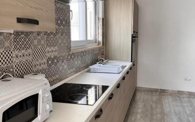 F6-1 Room 1 double bed shared bathroom in shared Flat