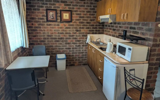 Barham Colonial Motel