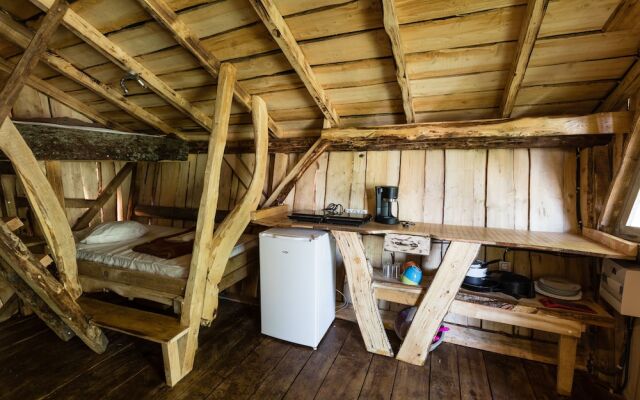 Camping Les Castors - Cabanes Insolites