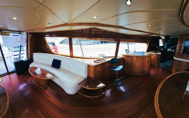 Riviera Leisure Yachts Dubai