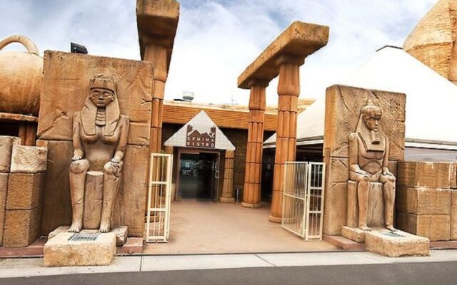 Sphinx Hotel Motel