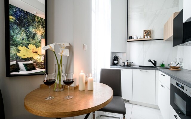 Arts Apartments