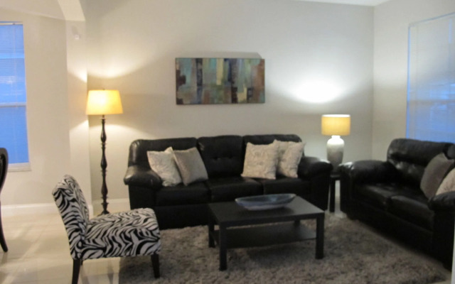 Lake Berkley 7BR Pool Home LB988