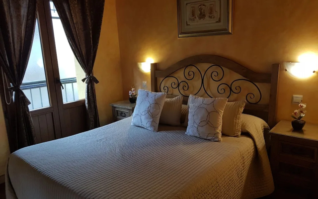Hostal Segovia