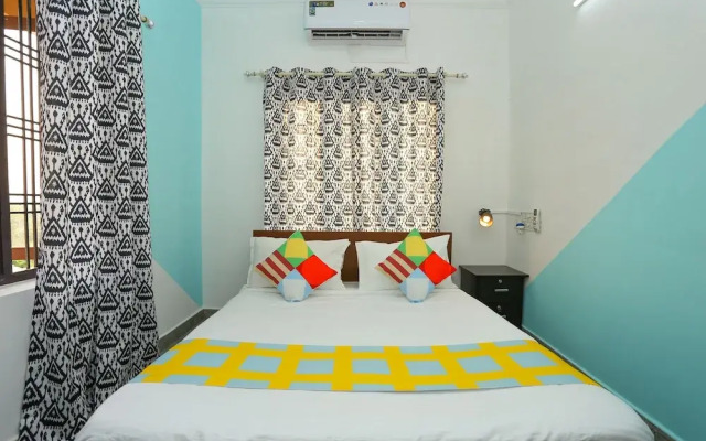 OYO 23654 Home Cozy 2BHK Aluva Metro Station