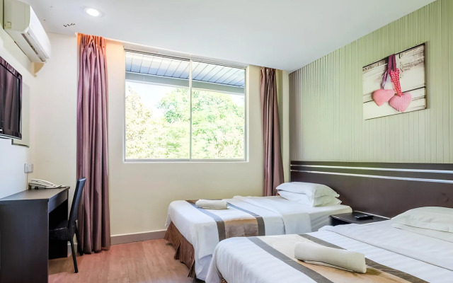 Goldenhill Hotel