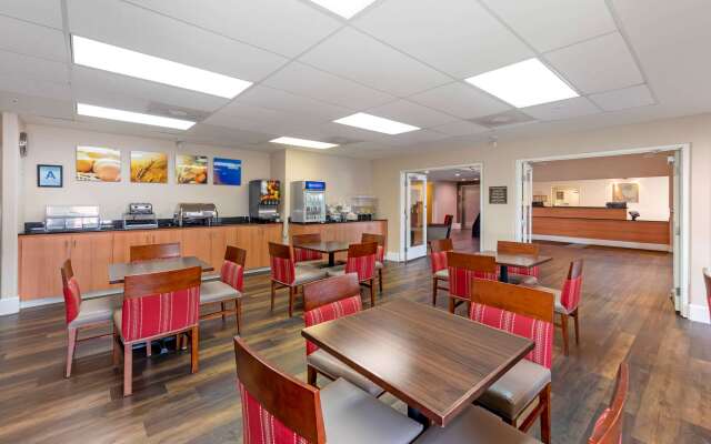 Comfort Suites Victorville-Hesperia