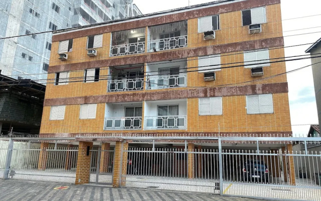 Pé na Areia Praia da Guilhermina II