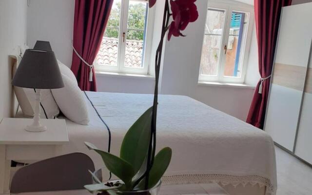 Comfortable studio in old town