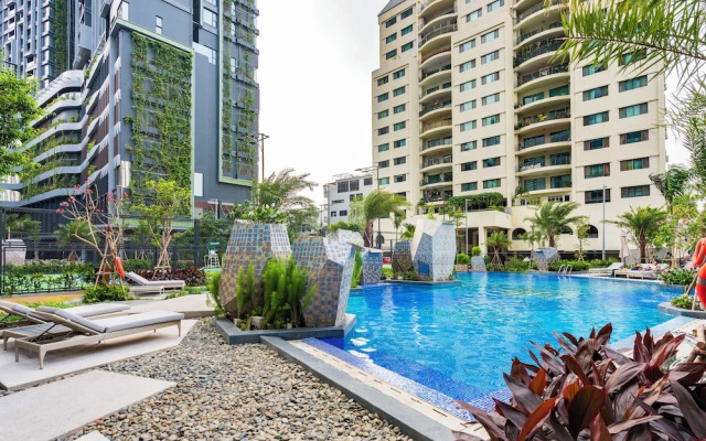 Lumiere Riverside Condo and Suite KHC