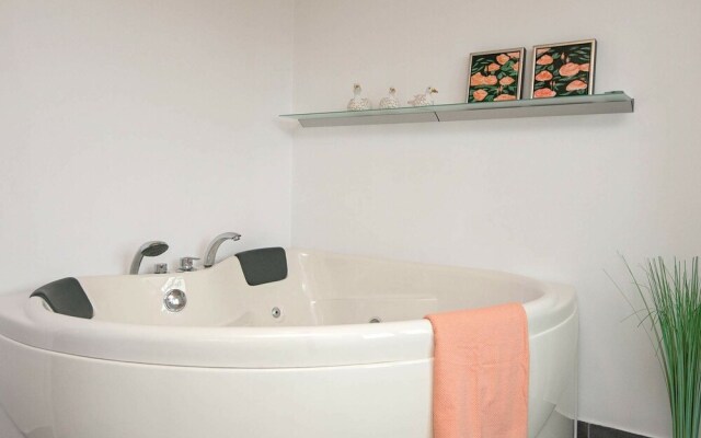 Alluring Holiday Home in Ebeltoft With Whirlpool