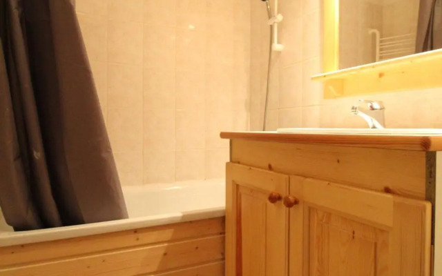 Appartement Lanslevillard, 3 pièces, 6 personnes - FR-1-508-12