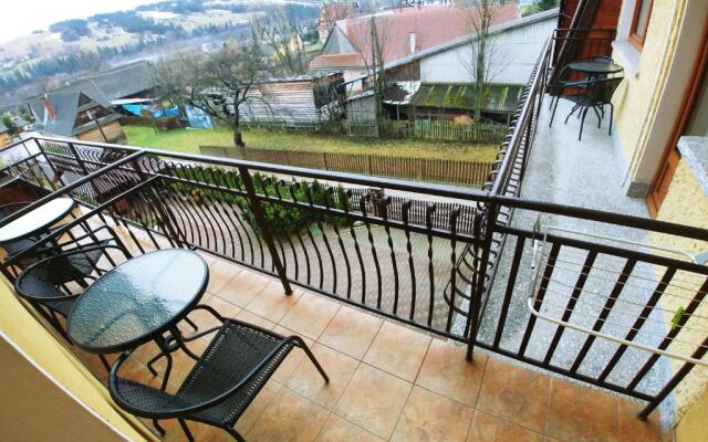 U Hani w pobli?u Gor?cy Potok i Termy