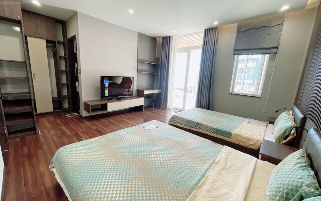 Amy Apartment Hue