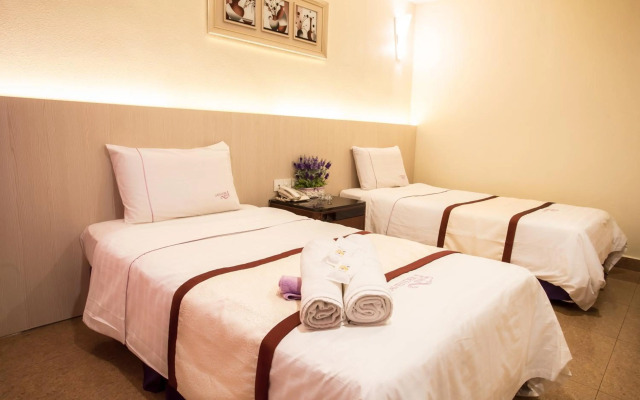 Lavender Inn Nusa Bestari