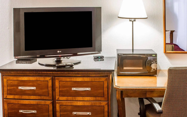 Rodeway Inn & Suites Roseburg