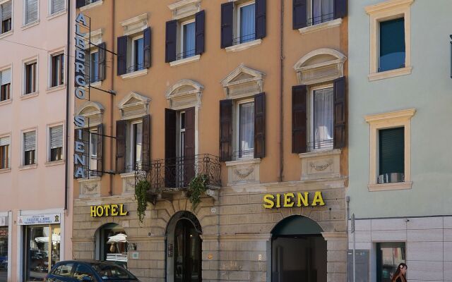 Hotel Siena