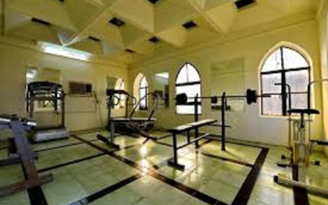 Oyo Premium Mall Road Bathinda