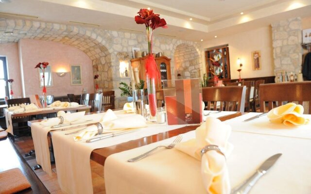 Hotel & Restaurant Braunstein - Pauli´s Stuben